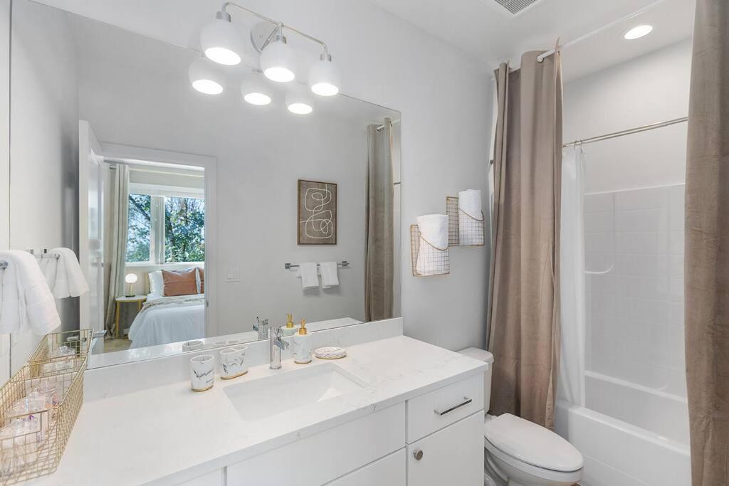 Kenny'S Sweet Suite - 84 Walkscore Seattle Bagian luar foto
